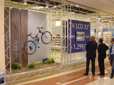 Signalétique Iper rayon loisirs par Patrick Brossollet IDEAS